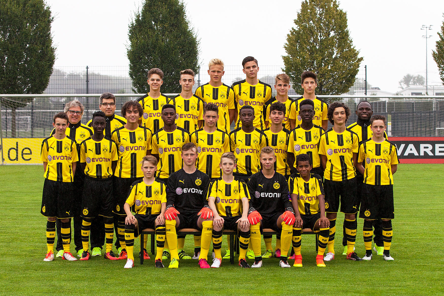 Borussia Dortmund uniform