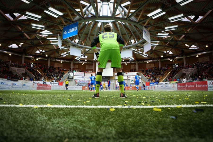 Veranstaltungshalle in Ilshofen wird wieder zur Fußball-Arena
